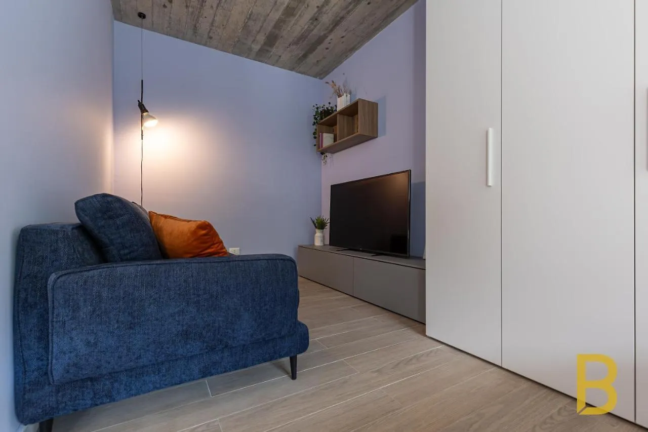 Beplace Apartments In Scalo Romana Milan 0*,